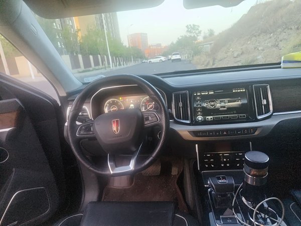 Hongqi HS7 2022, 98500 км, за 14677 USD - фото 11