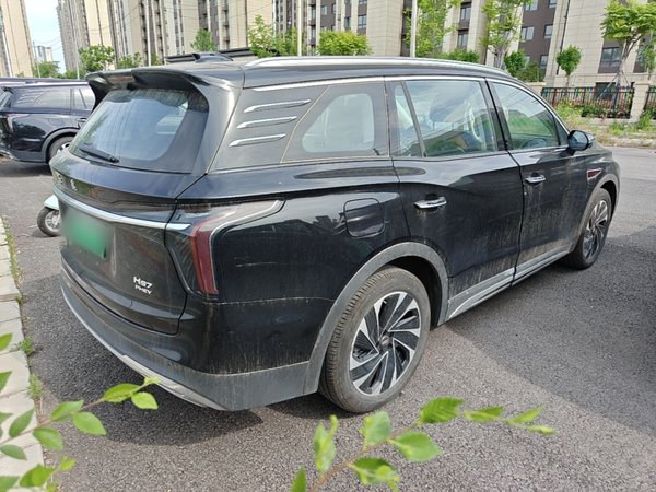 Hongqi HS7 PHEV 2024, 10100 км, за 24229 USD - фото 6