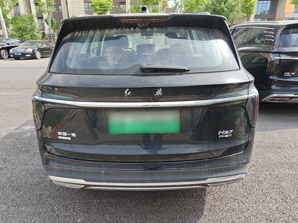 Hongqi HS7 PHEV 2024, 10100 км, за 24229 USD