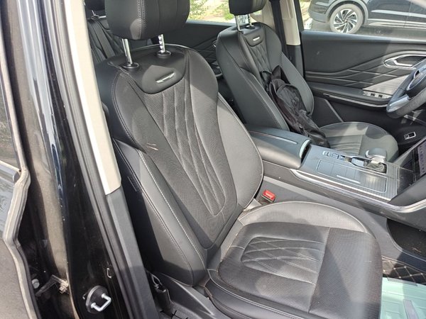 Hongqi HS7 PHEV 2024, 10100 км, за 24229 USD - фото 23