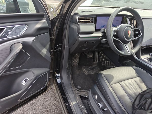 Hongqi HS7 PHEV 2024, 10100 км, за 24229 USD - фото 19