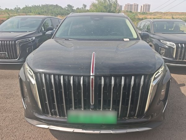 Hongqi HS7 PHEV 2024, 13899 км, за 24229 USD