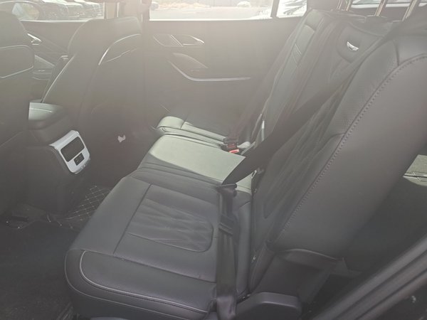 Hongqi HS7 PHEV 2024, 13899 км, за 24229 USD - фото 20