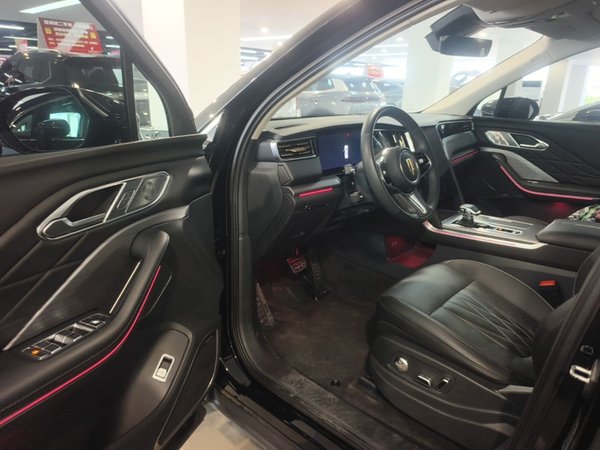 Hongqi HS7 PHEV 2024, 14300 км, за 22759 USD - фото 19