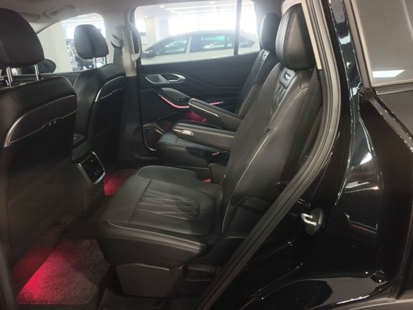 Hongqi HS7 PHEV 2024, 14300 км, за 22759 USD - фото 20