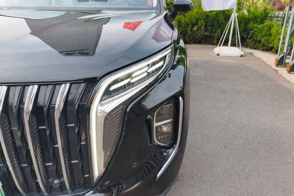 Hongqi HS7 PHEV 2024, 16900 км, за 23868 USD - фото 9