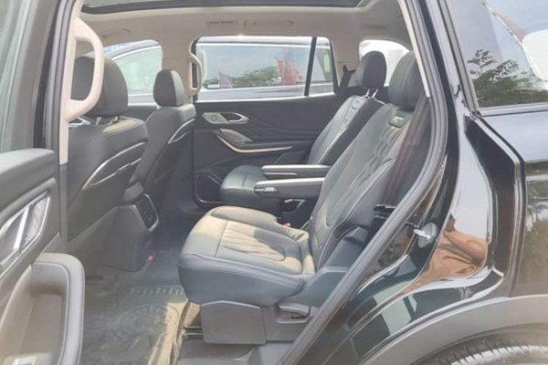Hongqi HS7 PHEV 2024, 16900 км, за 23868 USD - фото 19