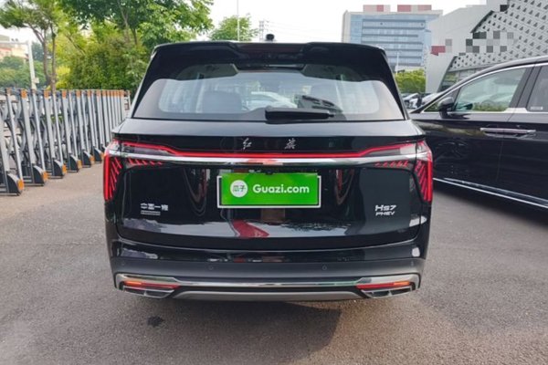 Hongqi HS7 PHEV 2024, 16900 км, за 23868 USD