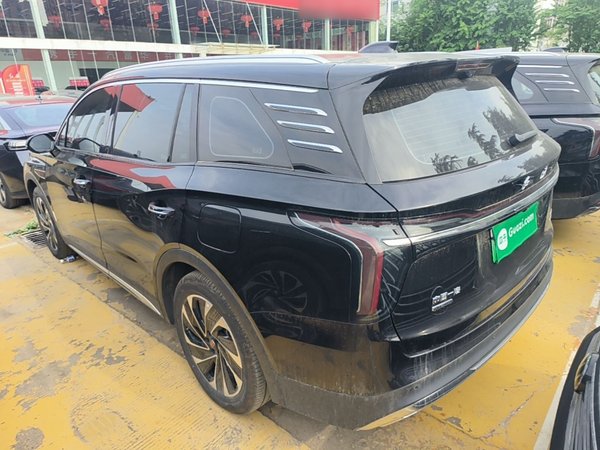 Hongqi HS7 PHEV 2024, 19700 км, за 24974 USD