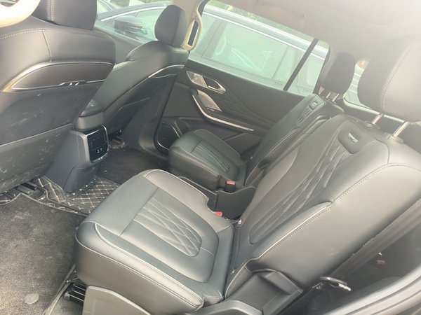 Hongqi HS7 PHEV 2024, 19700 км, за 24974 USD - фото 20