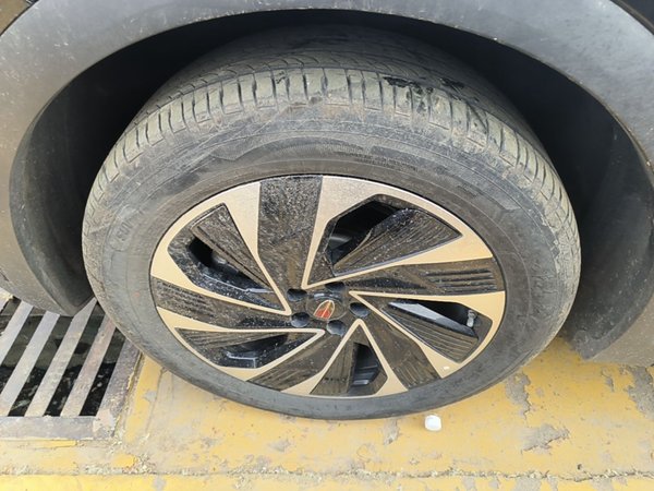 Hongqi HS7 PHEV 2024, 19700 км, за 24974 USD - фото 8