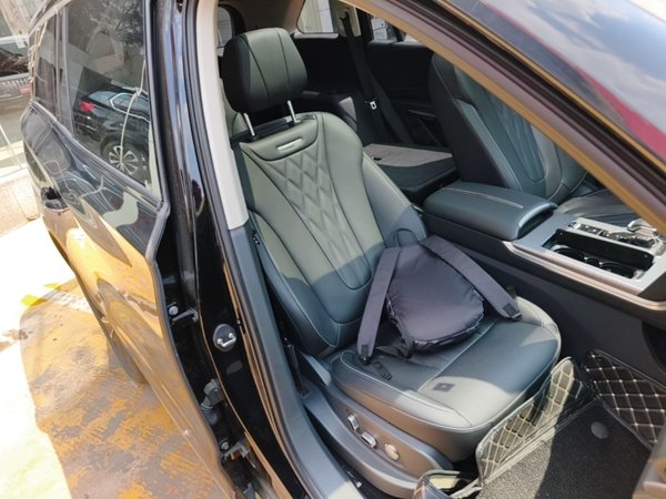 Hongqi HS7 PHEV 2024, 19900 км, за 24884 USD - фото 23