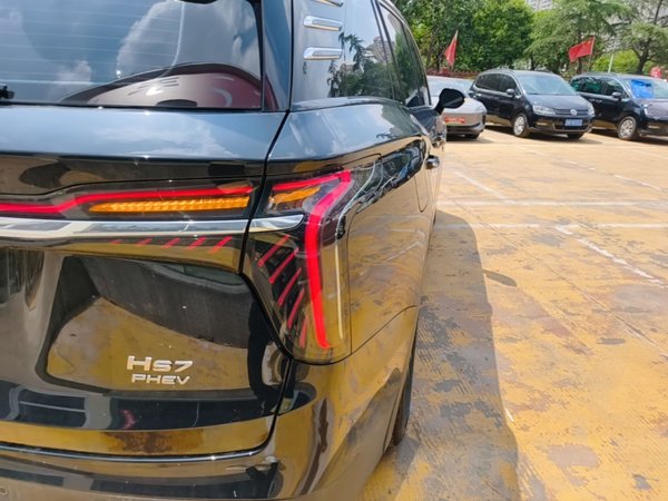 Hongqi HS7 PHEV 2024, 19900 км, за 24884 USD - фото 7