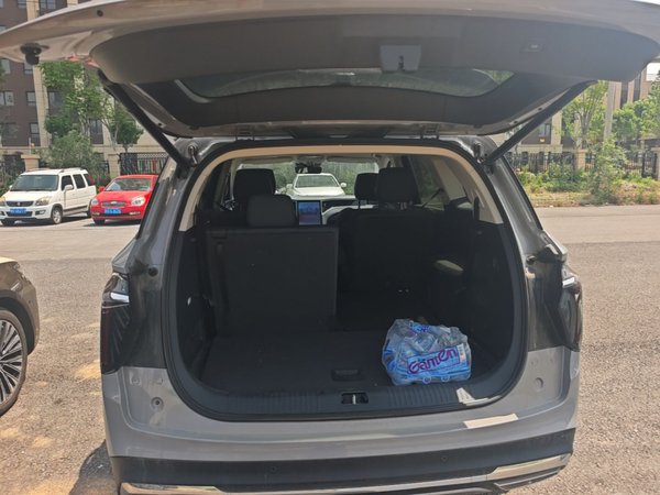 Hongqi HS7 PHEV 2024, 13899 км, за 24532 USD - фото 22