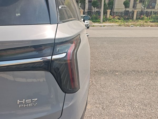 Hongqi HS7 PHEV 2024, 13899 км, за 24532 USD - фото 7