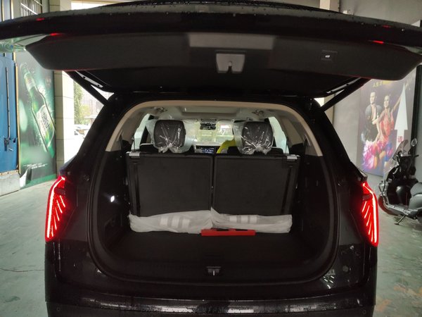 Hongqi HS7 PHEV 2025, 100 км, за 30705 USD - фото 22