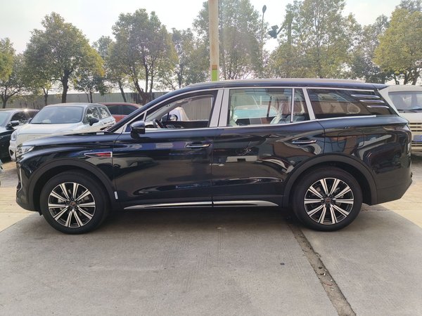 Hongqi HS7 PHEV 2025, 100 км, за 30610 USD