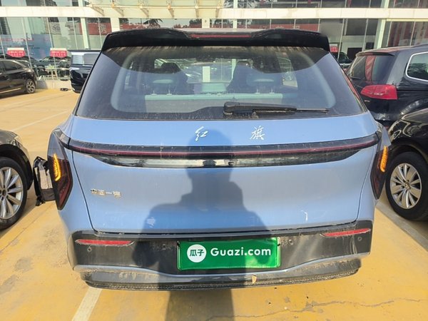 Hongqi Tiangong 08 2025, 13600 км, за 20903 USD