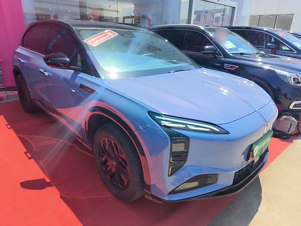 Hongqi Tiangong 08 2025, 15700 км, за 20527 USD