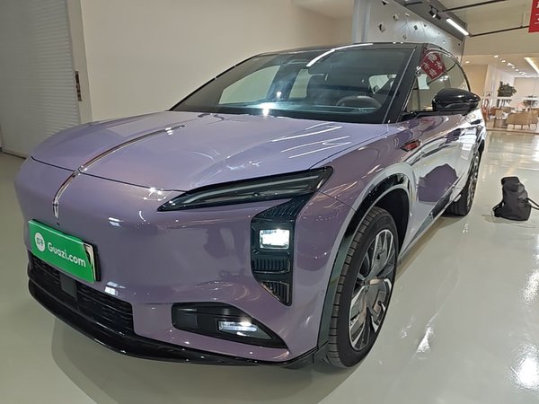 Hongqi Tiangong 08 · 2025 год