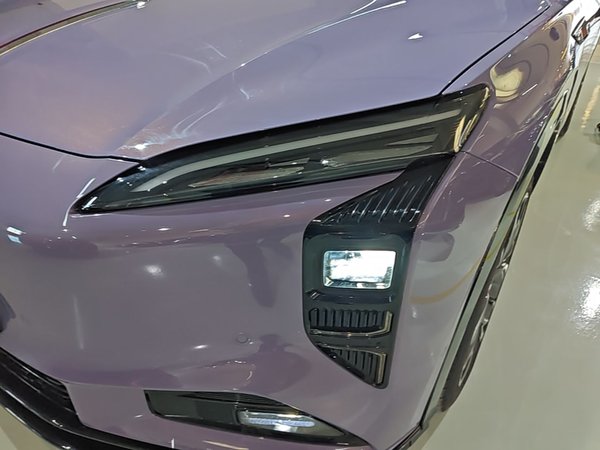 Hongqi Tiangong 08 2025, 31500 км, за 24248 USD