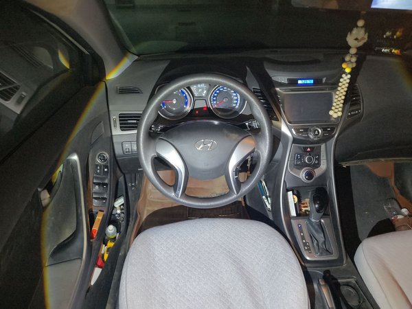 Hyundai Elantra (5th Generation 2015, 130300 км, за 4904 USD - фото 12