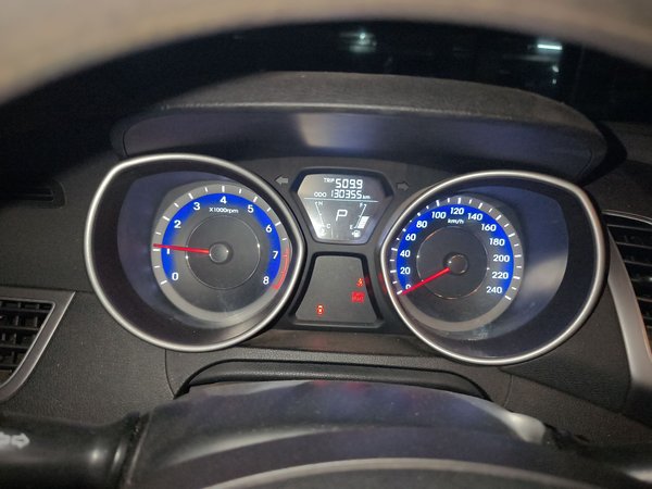 Hyundai Elantra (5th Generation 2015, 130300 км, за 4904 USD - фото 9