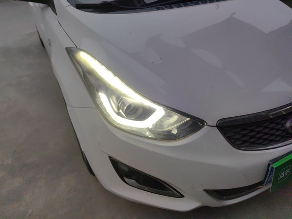 Hyundai Elantra (5th Generation 2016, 128300 км, за 5105 USD