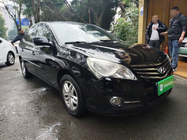 Hyundai Celesta 2015, 104600 км, за 3982 USD