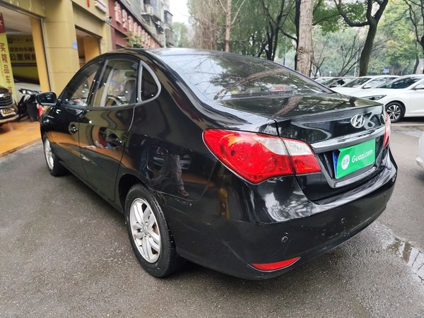 Hyundai Celesta 2015, 104600 км, за 3982 USD