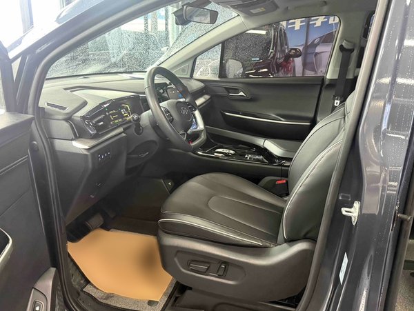 Hyundai Custo 2021, 61400 км, за 18654 USD - фото 36
