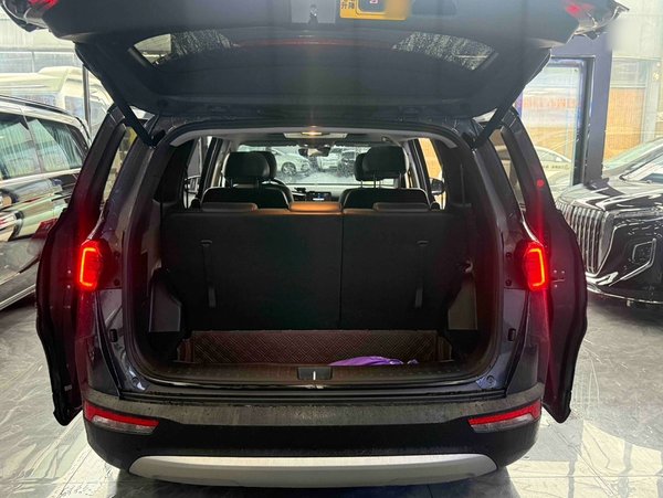 Hyundai Custo 2021, 61400 км, за 18654 USD - фото 33