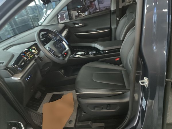 Hyundai Custo 2021, 61400 км, за 18654 USD - фото 24