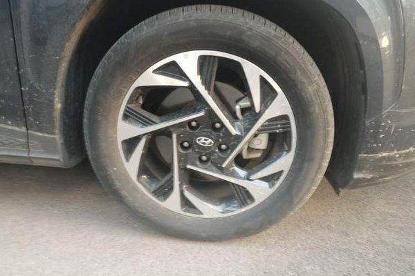 Hyundai Custo 2021, 24900 км, за 17171 USD - фото 8
