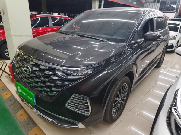 Hyundai Custo · 2024 год