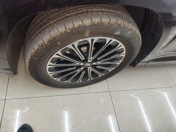 Hyundai Custo 2024, 11000 км, за 20087 USD - фото 8