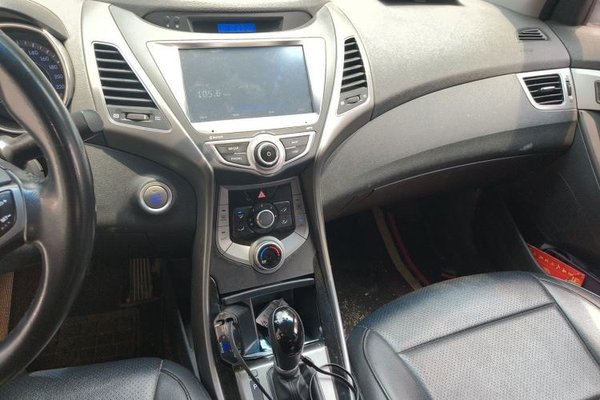 Hyundai Elantra (5th Generation 2015, 197000 км, за 5739 USD - фото 12