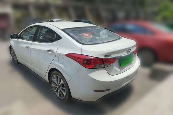 Hyundai Elantra (5th Generation 2015, 197000 км, за 5739 USD