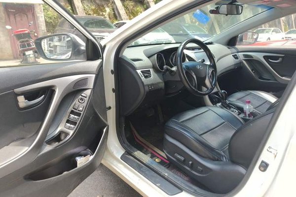 Hyundai Elantra (5th Generation 2015, 197000 км, за 5739 USD - фото 19