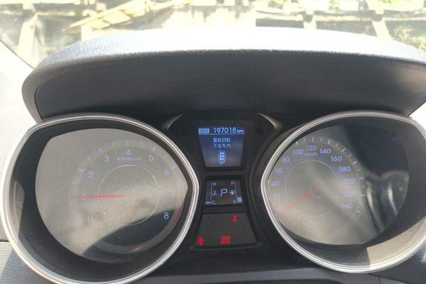 Hyundai Elantra (5th Generation 2015, 197000 км, за 5739 USD - фото 11