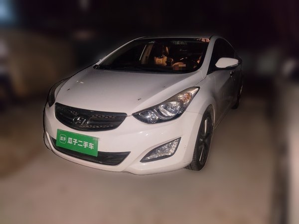 Hyundai Elantra (5th Generation · 2015 год