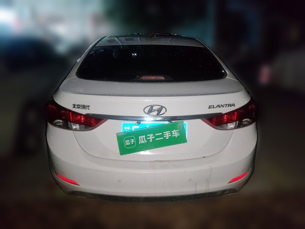 Hyundai Elantra (5th Generation 2015, 97000 км, за 4532 USD
