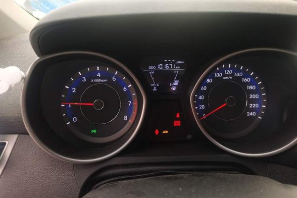 Hyundai Elantra (5th Generation 2016, 101600 км, за 4155 USD - фото 12