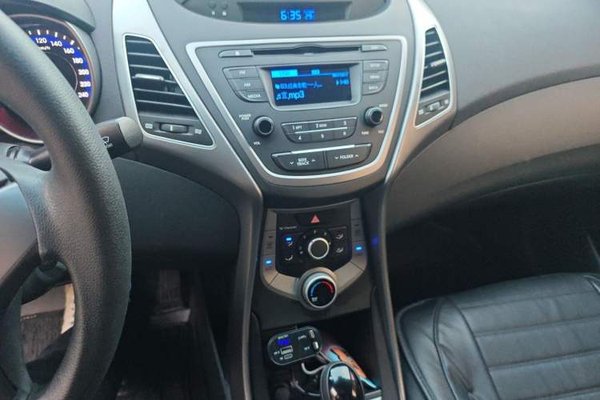Hyundai Elantra (5th Generation 2016, 48300 км, за 6106 USD - фото 7