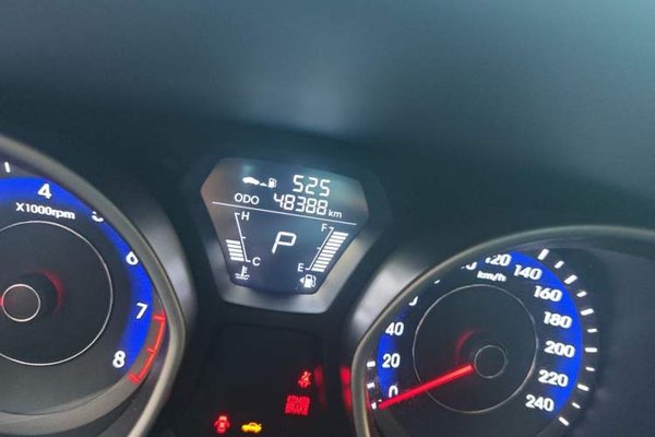 Hyundai Elantra (5th Generation 2016, 48300 км, за 6106 USD - фото 6