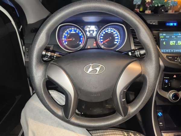 Hyundai Elantra (5th Generation 2016, 56600 км, за 6730 USD - фото 11