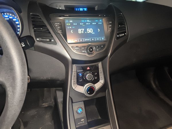 Hyundai Elantra (5th Generation 2016, 56600 км, за 6730 USD - фото 16