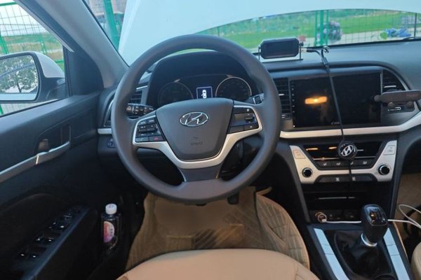 Hyundai Elantra (6th Generation 2016, 114200 км, за 4509 USD - фото 11