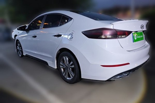 Hyundai Elantra (6th Generation 2016, 42200 км, за 4737 USD