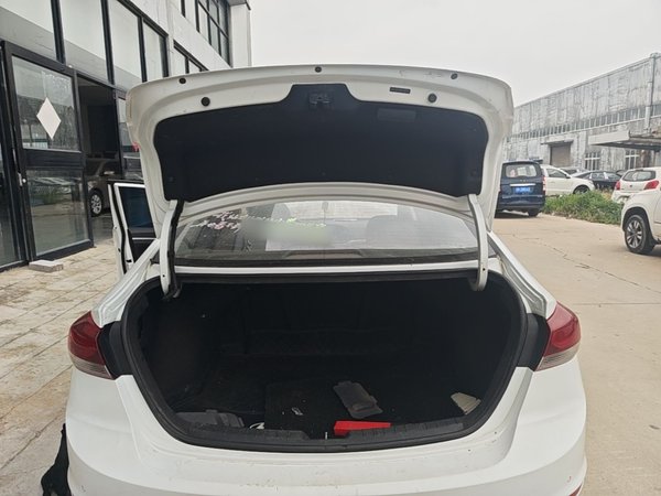 Hyundai Elantra (6th Generation 2016, 97700 км, за 6138 USD - фото 22